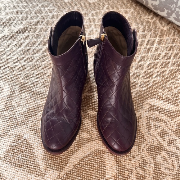 Chanel Quilted Leather Logo Booties Size 38.5 - Picture 4 of 8